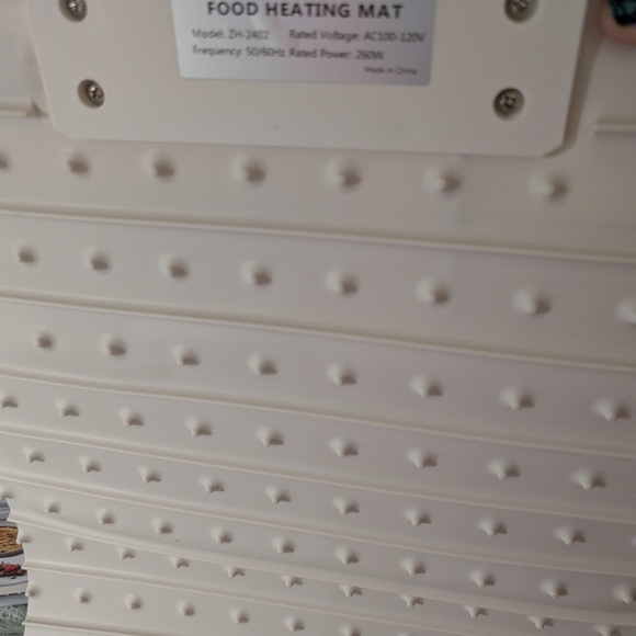 New TOLINA Flexible Heated Board- Child lock, Timer, Heat Settings 24"W X 14"L - Picture 3 of 9